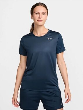 Nike Women's Dark Navy Crew Neck Short Sleeve Tee